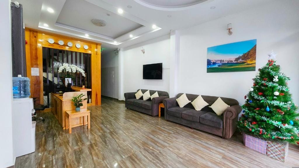 Maxim Hotel — 3