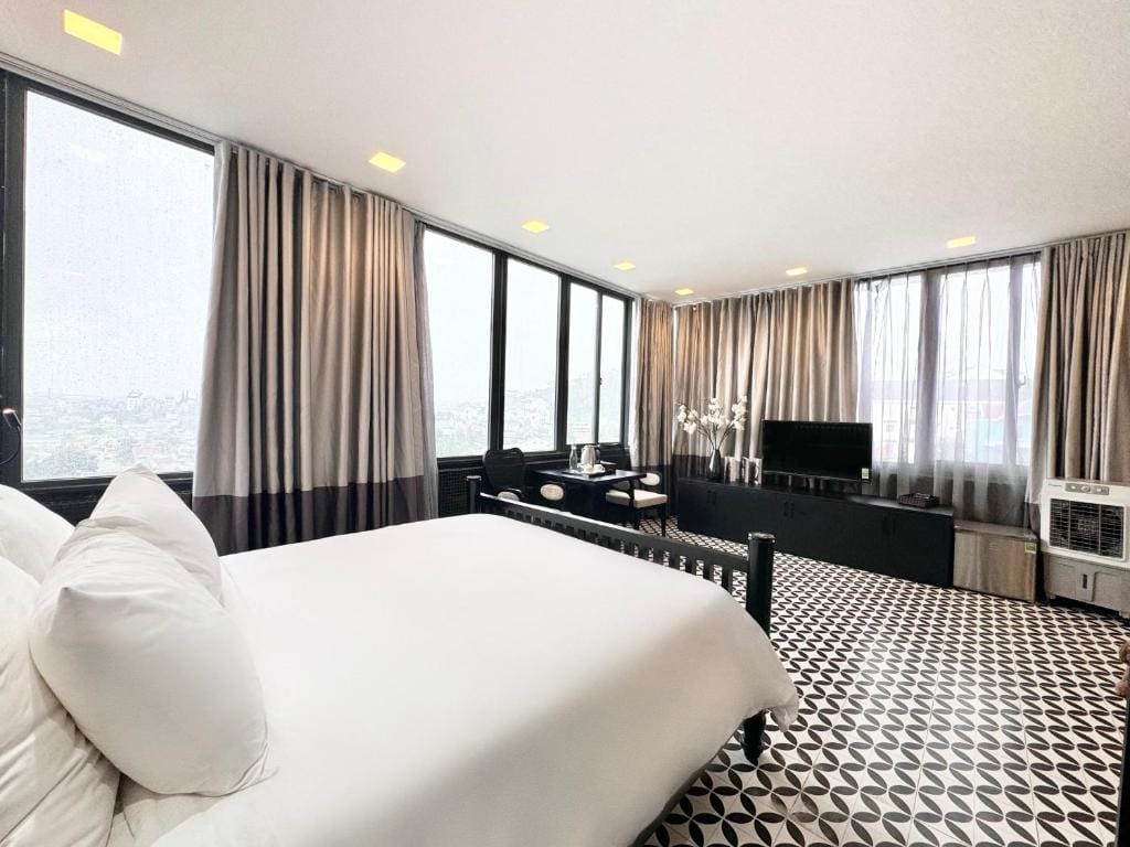 TTR Skypool Boutique Hotel — 2