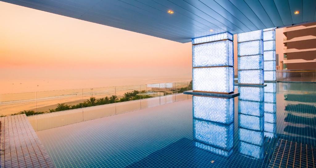 Prince Hotel Da Nang — 1