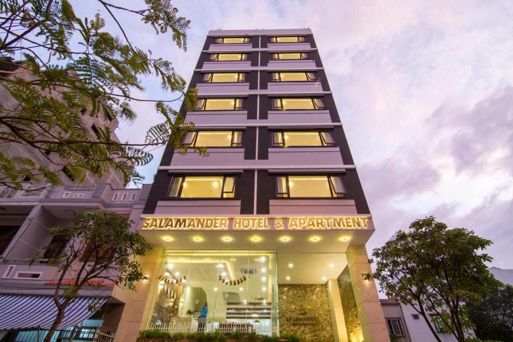 Salamander Apartment hotel — 1