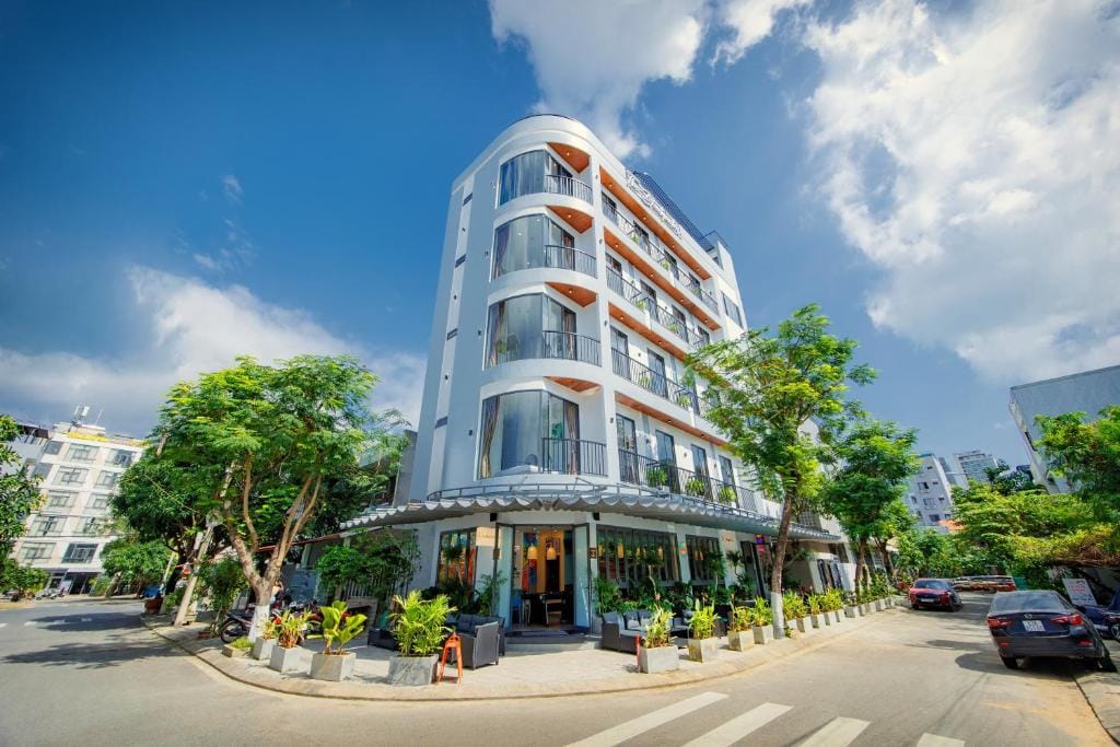 The BackPacker Hotel — 2