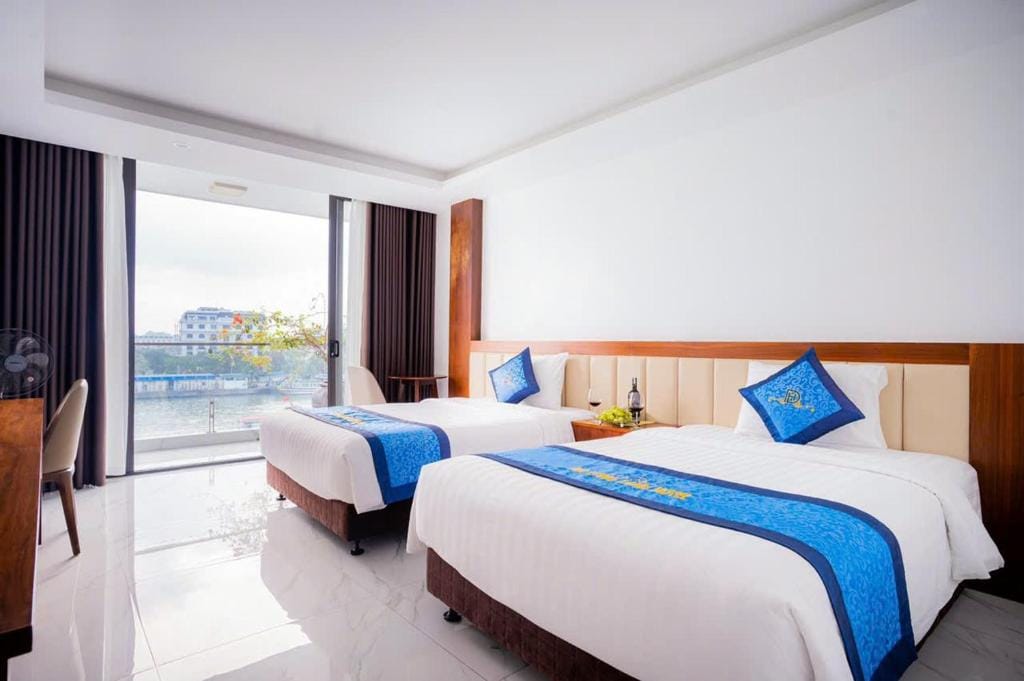 Hạ Long Land Hotel — 1