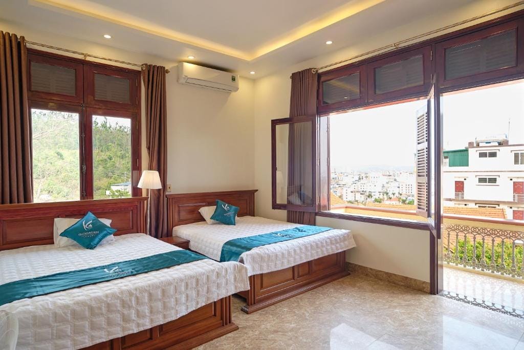 Kim's Family Hotel — 2
