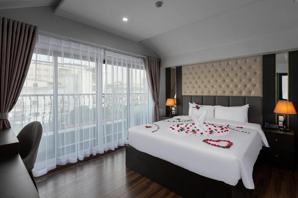 Avani Central Hanoi Hotel — 1