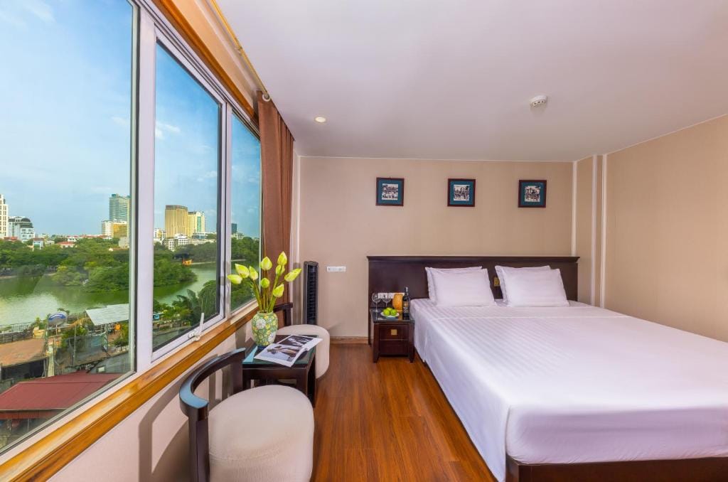 Centre Point Hanoi Hotel — 1