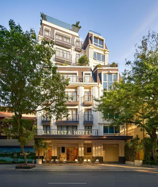 La Siesta Premium Lakeside — 2