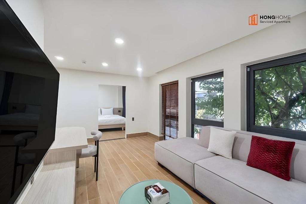 HongHome Nguyễn Cửu Vân — 1