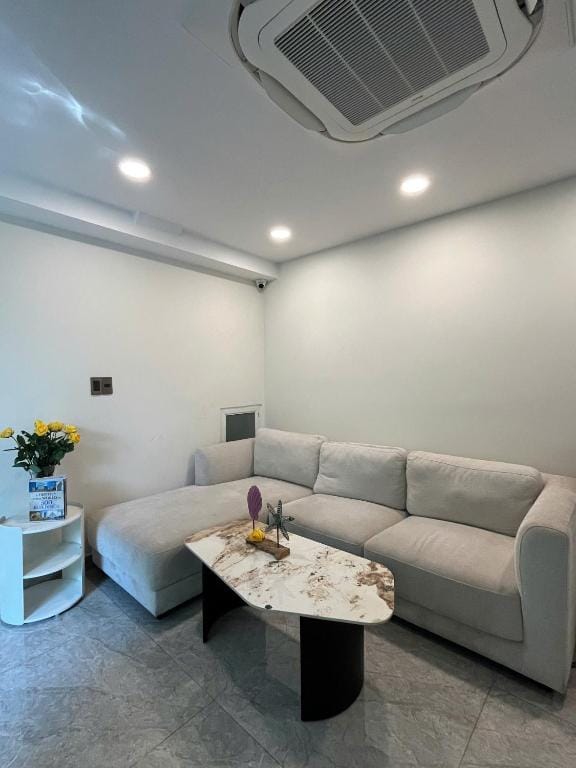 HongHome Nguyễn Cửu Vân — 4