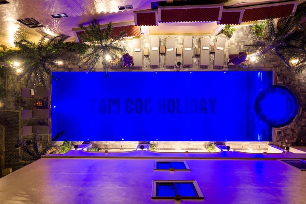 Tam Coc Holiday Hotel & Spa — 3