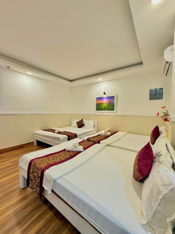 Hotel Minh Hang — 2
