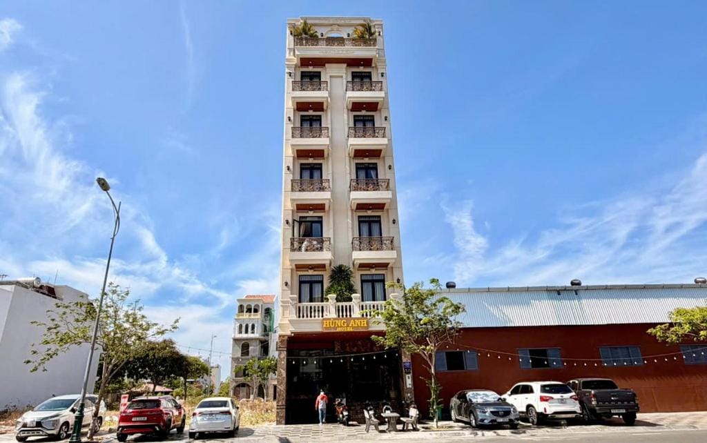 Hùng Anh Hotel — 1