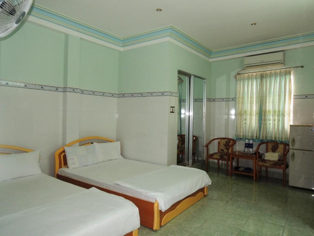 Kathy Hotel — 1