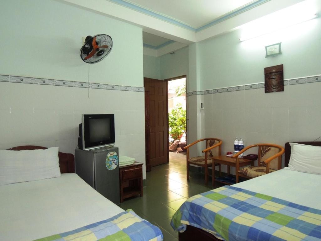 Kathy Hotel — 2