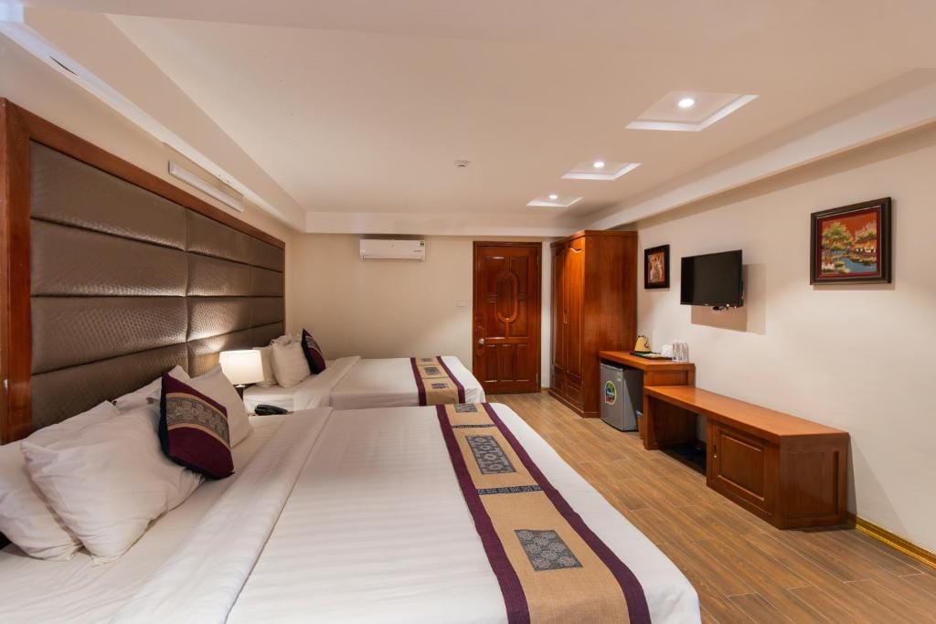 Bora Hotel — 4